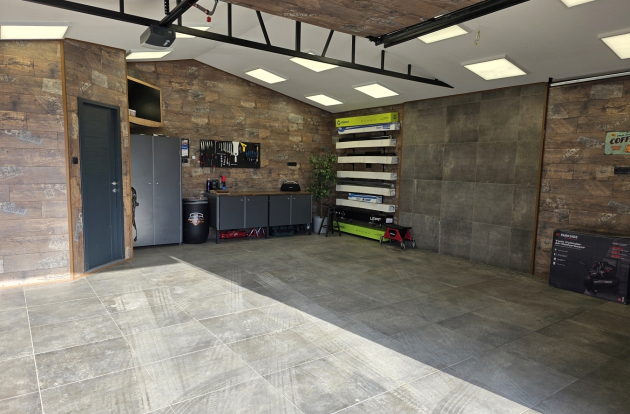 Eladó ház modern elegancia és kétgenerációs lehetőség Kecskemét kedvelt kertvárosában